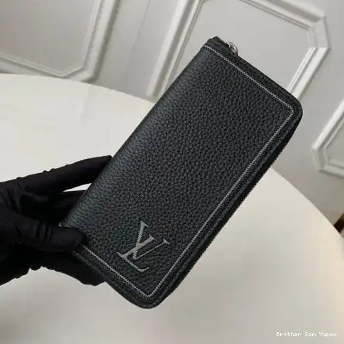 Brother Sam Yupoo 19B5790086 LV Bags 0808